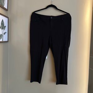 Maurice’s stretchy cropped pants